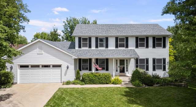 Photo of 1201 Scenic Pl, Le Claire, IA 52753