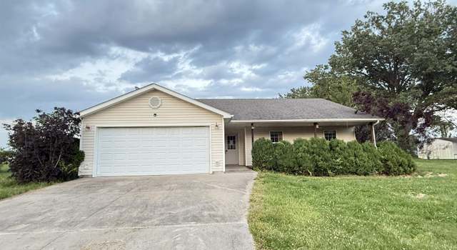 Photo of 710 Creekside Ln, Desoto, IL 62924