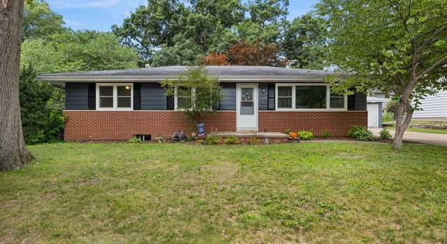 Photo of 3819 N Saymore Ln, Peoria, IL 61615