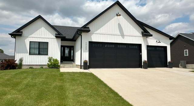 Photo of 1722 17th St, De Witt, IA 52742