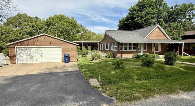 Photo of 207 Bailey Ave, East Galesburg, IL 61430