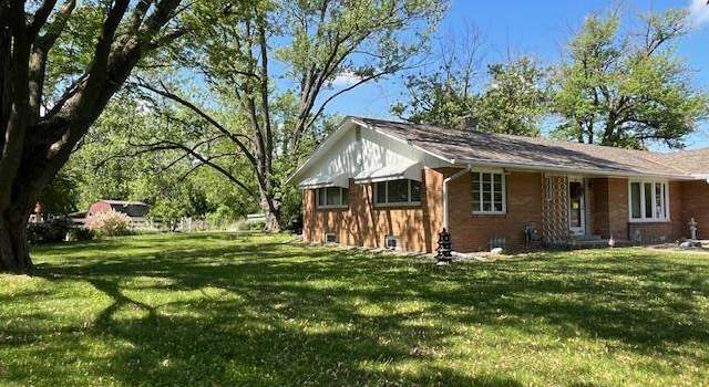 Photo of 7 Waverly Ct, Davenport, IA 52804