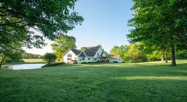 Photo of 19132 Powerline Rd, Grafton, IL 62037