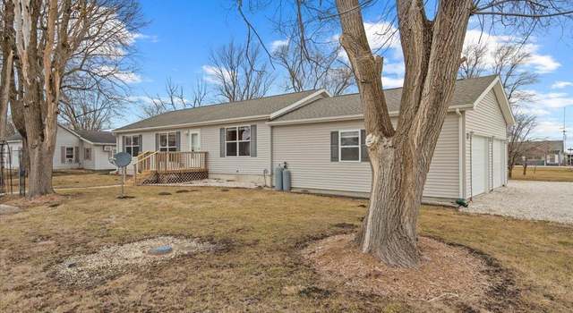 Photo of 455 N Plum St, Milton, IL 62352