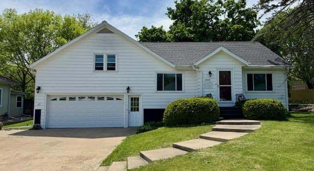 Photo of 1003 16th Avenue North, Clinton, IA 52732