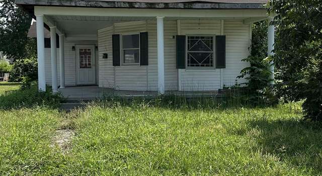 Photo of 502 W Randolph St, Pinckneyville, IL 62274