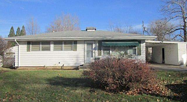 Photo of 2118 N Drury Ln, Peoria, IL 61604