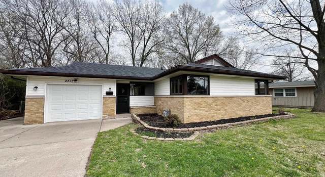 Photo of 2712 N Harper Ter, Peoria, IL 61604