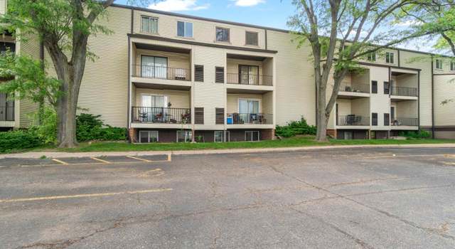 Photo of 3119 W Willow Knolls Rd Unit 36B, Peoria, IL 61614