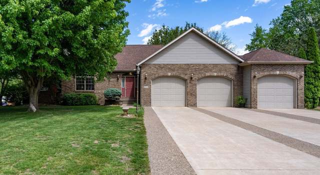 Photo of 115 Woodland Dr, Andalusia, IL 61232