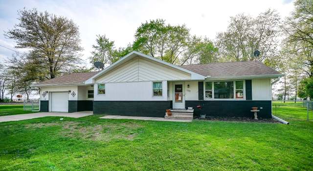 Photo of 100 Weber Ln, Delavan, IL 61734