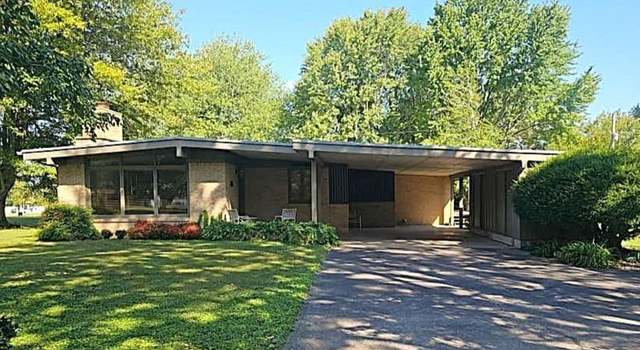 Photo of 5639 Country Acres Ln, Metropolis, IL 62960