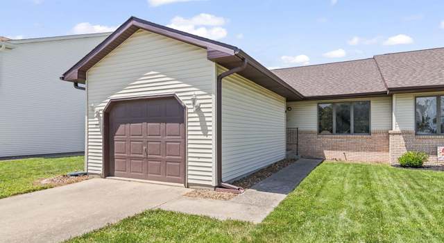 Photo of 301 Wintergreen Dr, Chatham, IL 62629