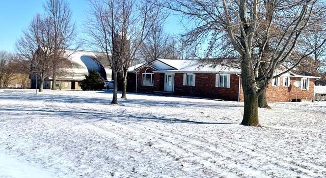 Photo of 274 Providence Trl, Waggoner, IL 62572