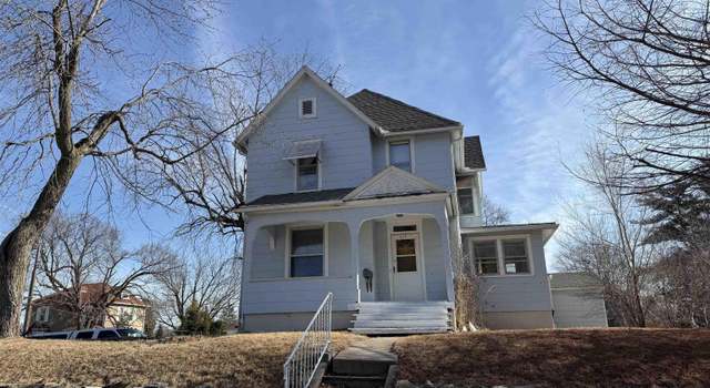 Photo of 325 N 5th St, Monmouth, IL 61462