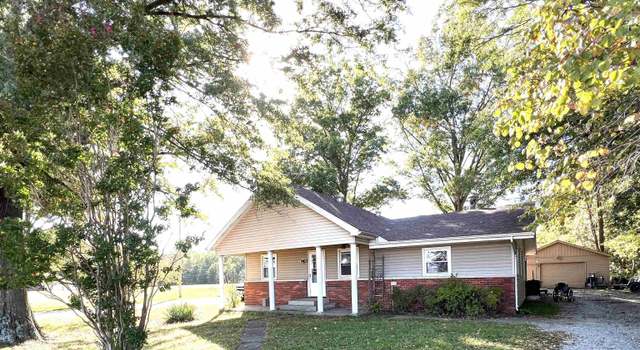 Photo of 485 Martie Rd, Elkville, IL 62932