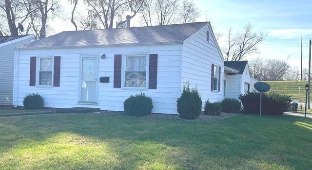 Photo of 2 ST James Ct, Springfield, IL 62703