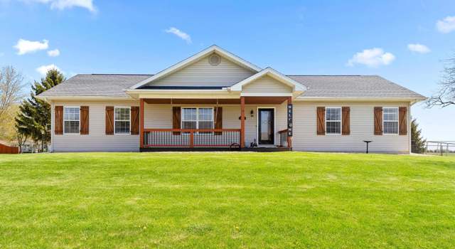 Photo of 13 Lake Court Dr, Secor, IL 61771