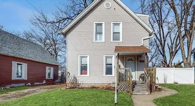 Photo of 1707 28th Ave, Moline, IL 61265