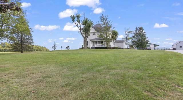 Photo of 572 E 1900 Rd N, Edinburg, IL 62531