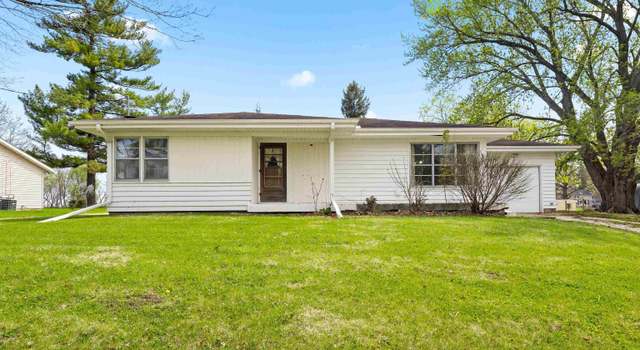 Photo of 414 E Jefferson St, Toulon, IL 61483