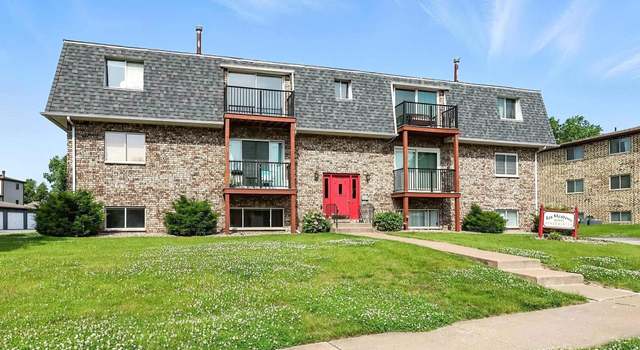 Photo of 3045 4th St #1, Moline, IL 61265