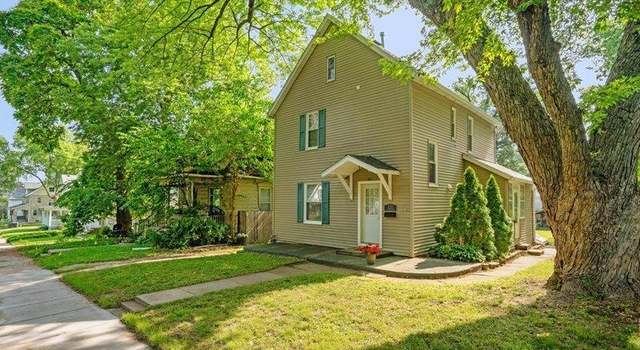 Photo of 821 42nd St, Rock Island, IL 61201