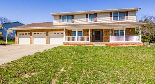 Photo of 61 Green Trail Dr, Chatham, IL 62629