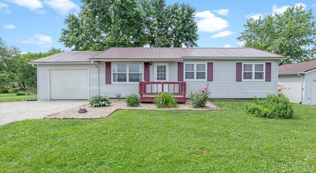 Photo of 19581 Finney Rd, Girard, IL 62640