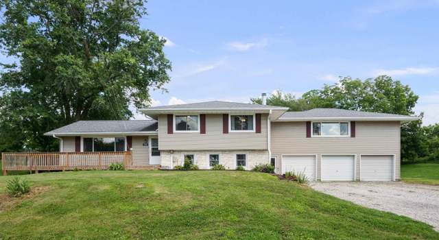 Photo of 1206 14th St, Viola, IL 61486