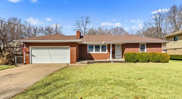 Photo of 2119 W Westbrook Dr, Peoria, IL 61614