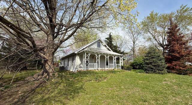 Photo of 1409 Main St, Carterville, IL 62918