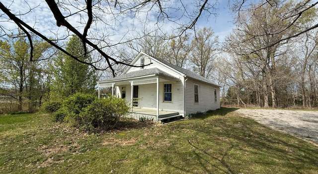 Photo of 1411 Main St, Carterville, IL 62918