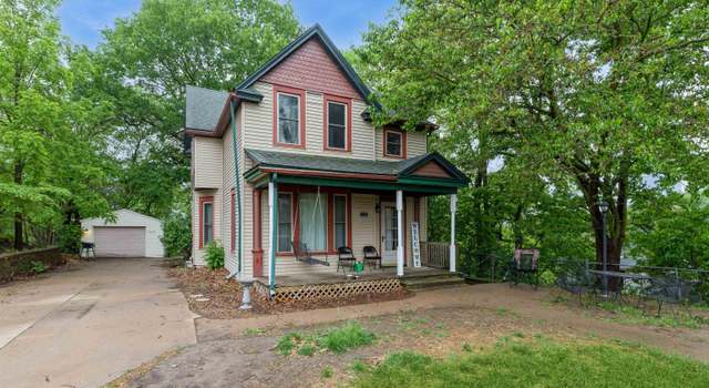 Photo of 1131 W 10th St, Davenport, IA 52804
