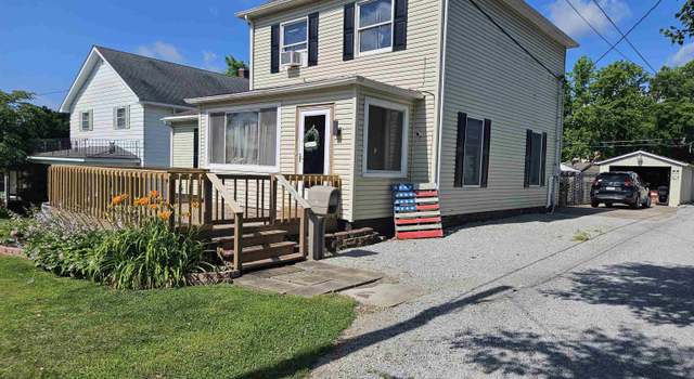 Photo of 117 S Mill St, Harrisburg, IL 62946-1914
