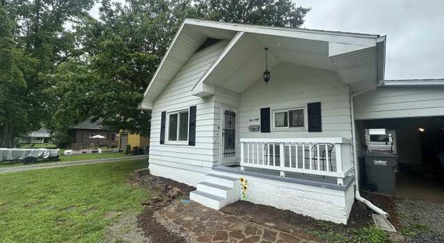 Photo of 308 Blossom St, Carterville, IL 62918