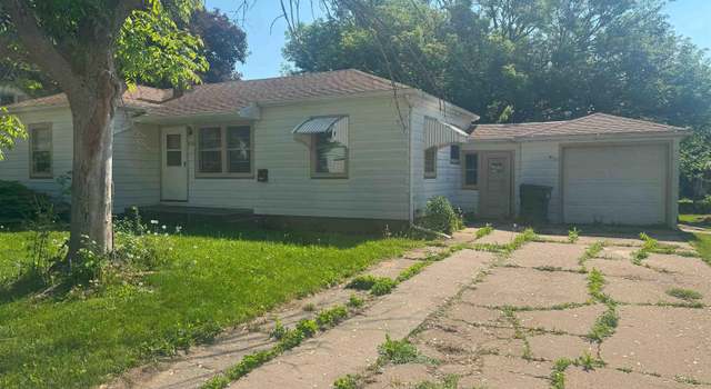 Photo of 1515 Lazy Ln, Clinton, IA 52732