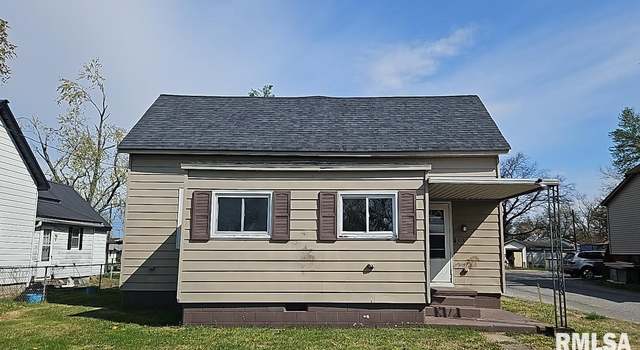 Photo of 318 W Raymond St, Harrisburg, IL 62946