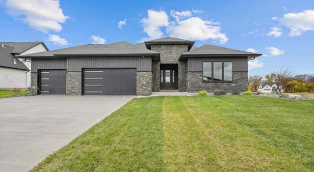 Photo of 352 Madison Dr, Riverdale, IA 52722