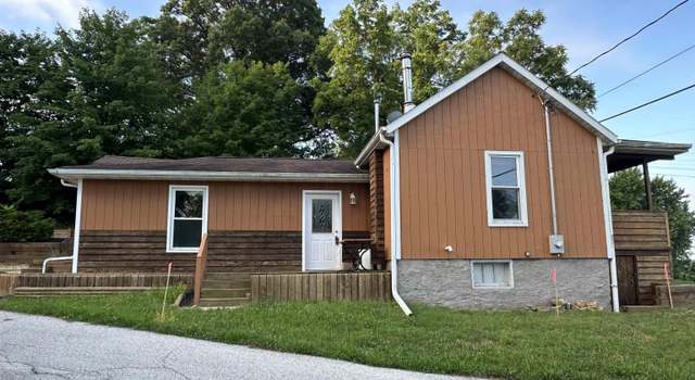 Photo of 802 S High St, Port Byron, IL 61275
