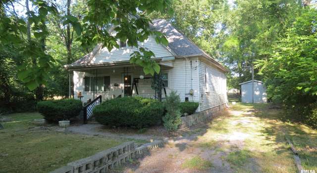 Photo of 449 N Howard St, Duquoin, IL 62832