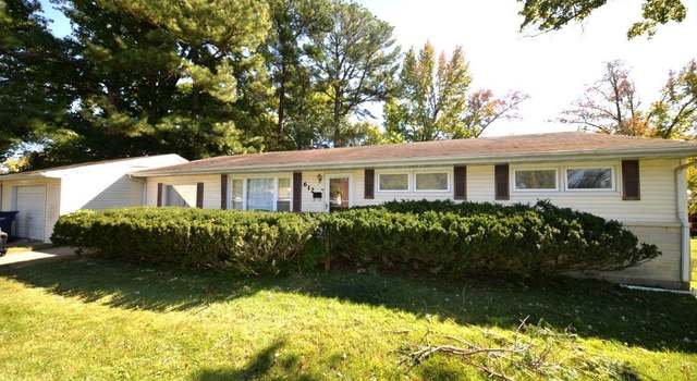 Photo of 612 Strawberry Ln, Mount Vernon, IL 62864