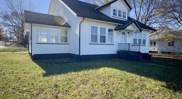 Photo of 602 W Main St, South Pekin, IL 61564