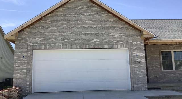 Photo of 3716 W Eagle Point Dr, Peoria, IL 61615
