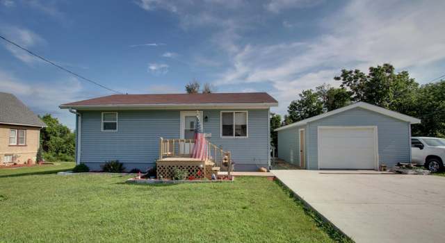 Photo of 461 Oak St, Hamilton, IL 62341