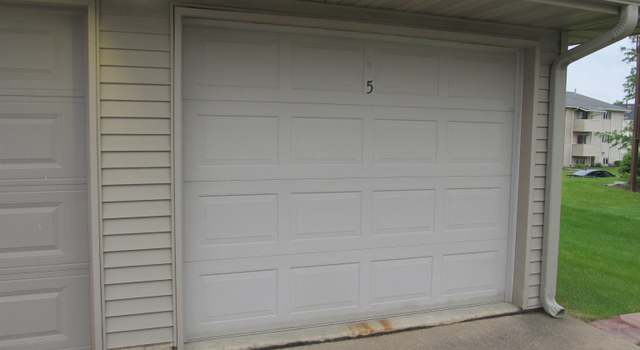 Photo of 4186 Fairview Dr #5, Bettendorf, IA 52722