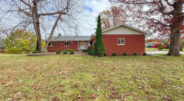 Photo of 202 S Green St, Astoria, IL 61501