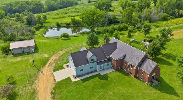 Photo of 1886 330th Ave, Charlotte, IA 52731