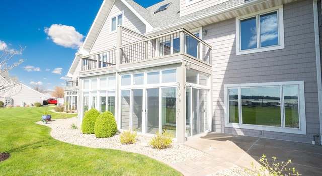 Photo of 310 Harbor Pointe Dr, East Peoria, IL 61611