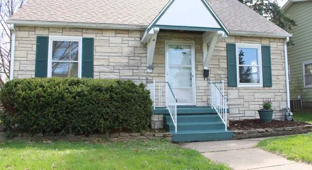Photo of 2221 N Howell St, Davenport, IA 52804